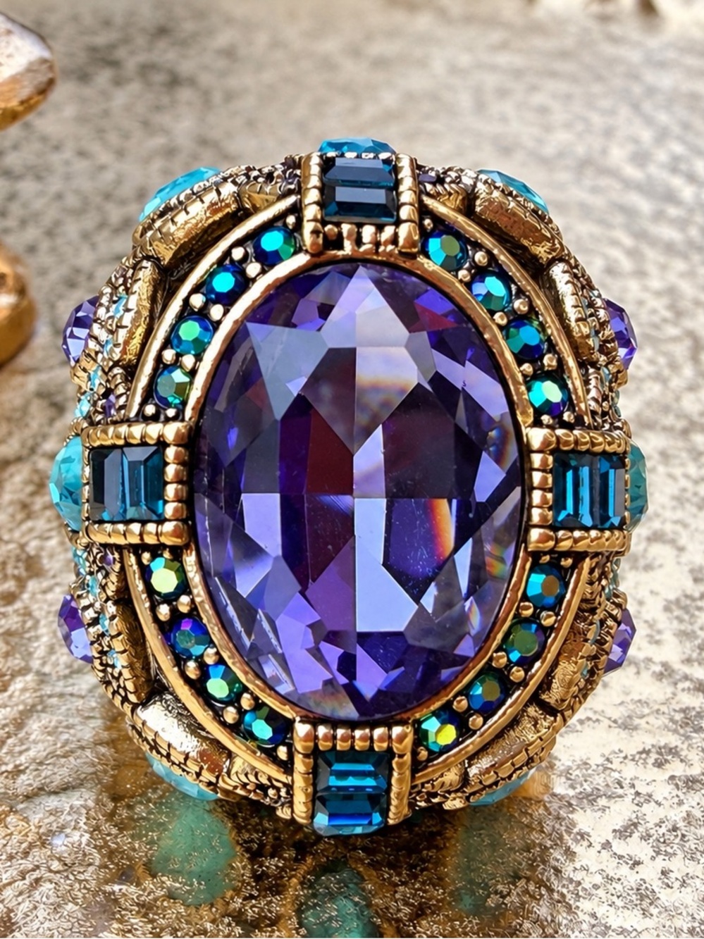 Heidi Daus “Suit Your Taste” Swarovski Crystal Statement Ring *Size 6